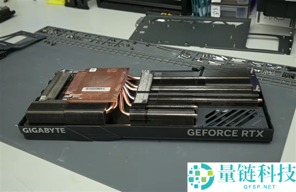 RTX 4090散热器强装RTX 3060：性能未受影响的白折腾体验