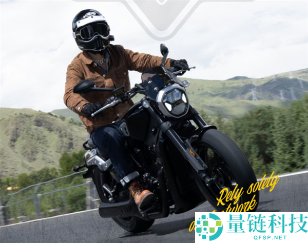 27980元 张雪机车首款600V巡航车发布：搭载隆鑫发动机