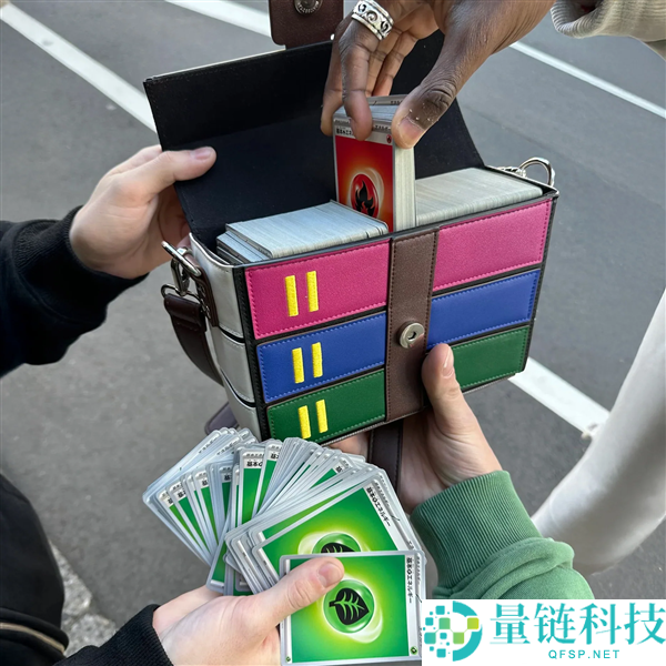 WinRAR官方自嘲：不买软件就买个包，紧缩包图标变真包！