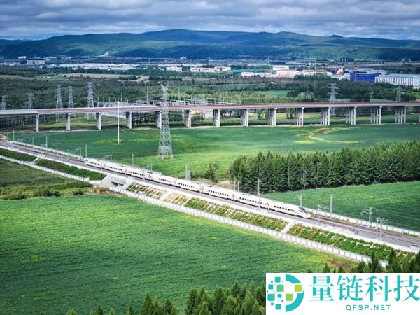 我国最北高铁线路哈伊高铁今日正式通车，穿越冻土区新纪元