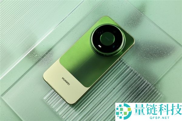 华为Mate 90 Pro Max典藏版评测：翡冷翠色彩惊艳与积木壳新玩法分析