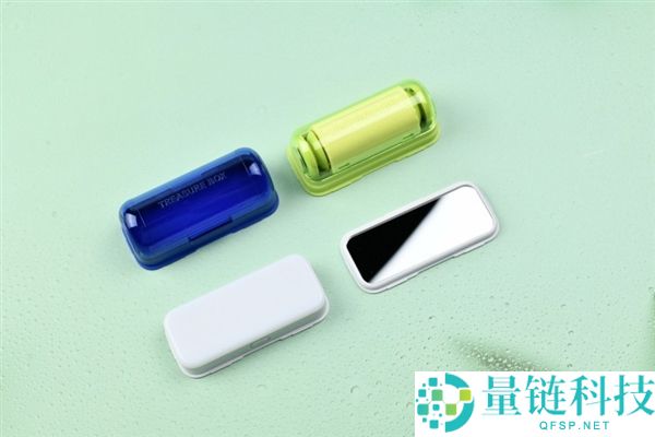 华为Mate 90 Pro Max典藏版评测：翡冷翠色彩惊艳与积木壳新玩法分析